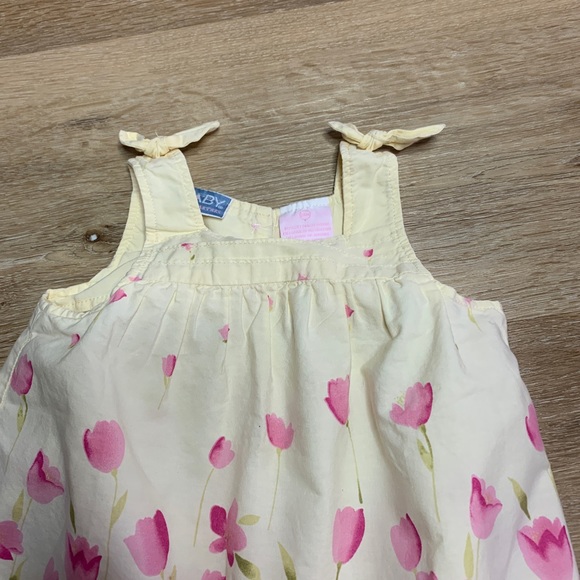 Bundled of 3 blouses. Size 18 - Picture 7 of 10